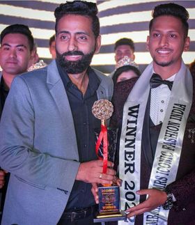 अनिकेत सिंह ने जीता मिस्टर आइकॉनिक फैशन इंडिया 2022 का ख़िताब